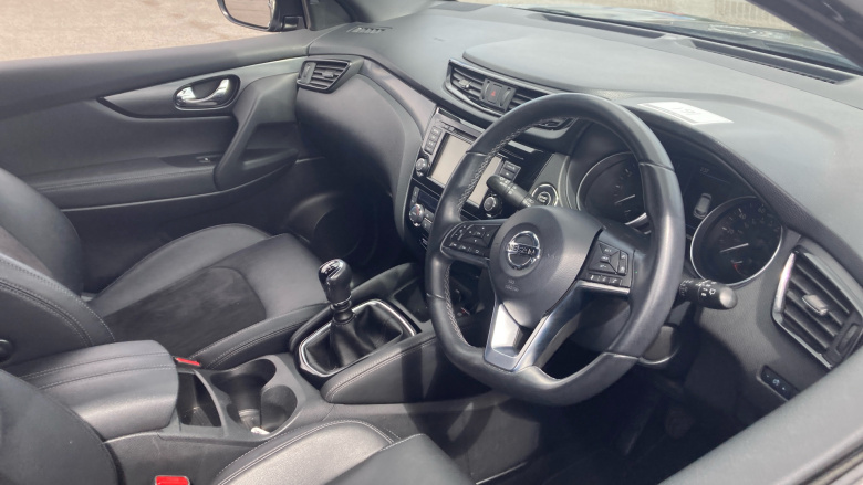 Nissan Qashqai 1.3 DiG-T N-Tec 5dr Petrol Hatchback